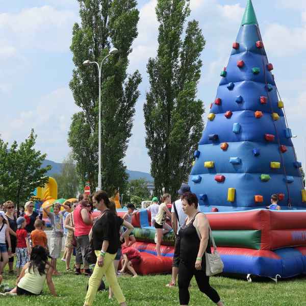 Nafukovací dětské atrakce