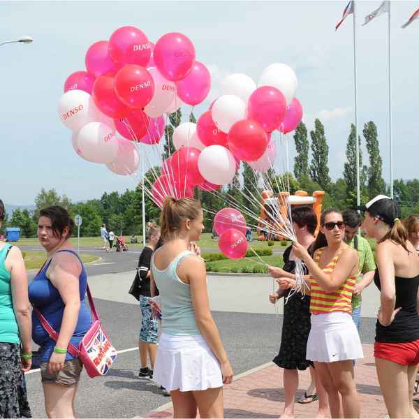 Rozdávání balónků