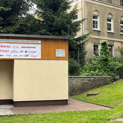 sponzori jedlickova ustavu