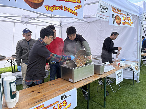 Akimatsuri - vaření polévky Akimatsuri - vaření polévky