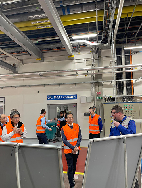 Navštěva pana Ito Navštěva pana Ito