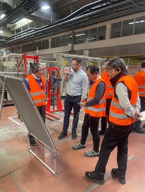 Navštěva pana Ito Navštěva pana Ito